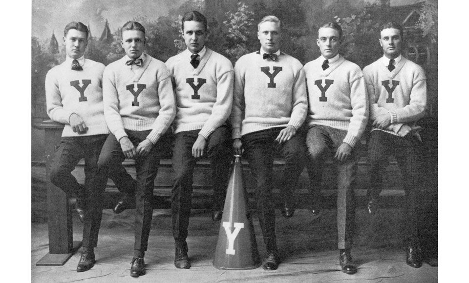 Phong cách trường học thanh lịch bất biến vượt thời gian - 2