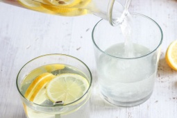 Làm đẹp - Uống thứ này ngay khi ngủ dây, bạn sẽ không còn lo mỡ bụng