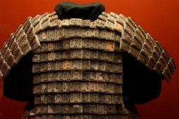 Thế giới - Nghiên cứu mới hé lộ bí ẩn đằng sau những chiếc áo giáp đá trong lăng mộ Tần Thủy Hoàng