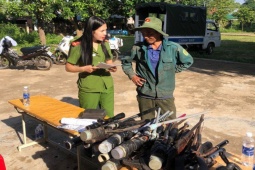 Pháp luật - Đắk Lắk: Đổi gạo lấy vũ khí, Công an một huyện thu nhận hơn 300 khẩu súng