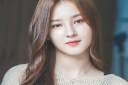 Làm đẹp - Ngoài mặt, xu hướng slug cơ thể giúp bạn có da body căng mịn