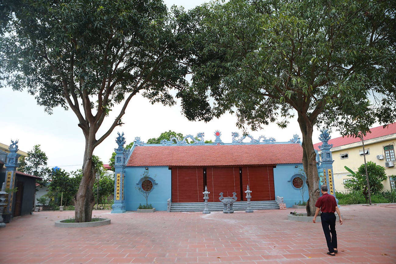 Nghè làng thôn Thanh Hoài, xã Thanh Khương (huyện Thuận Thành, Bắc Ninh) được công nhận danh hiệu di tích lịch sử văn hóa năm 2013. Trải qua các giai đoạn lịch sử và chiến tranh tàn phá, nghè vẫn được nhân dân gìn giữ, trùng tu, là&nbsp;chốn linh thiêng của làng. Đặc biệt tại nghè hiện còn lưu giữ được nhiều hiện vật quý, trong đó có tấm bia đá rất có giá trị, nói nên chứng tích của nghè.