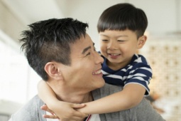 Giáo dục - du học - Bố bận rộn vẫn được con cái yêu quý nhờ 8 tuyệt chiêu đơn giản này