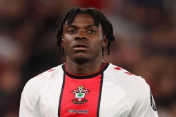 Bóng đá - Trực tiếp chuyển nhượng 8/7: Chelsea dẫn đầu cuộc đua giành "máy quét" Southampton