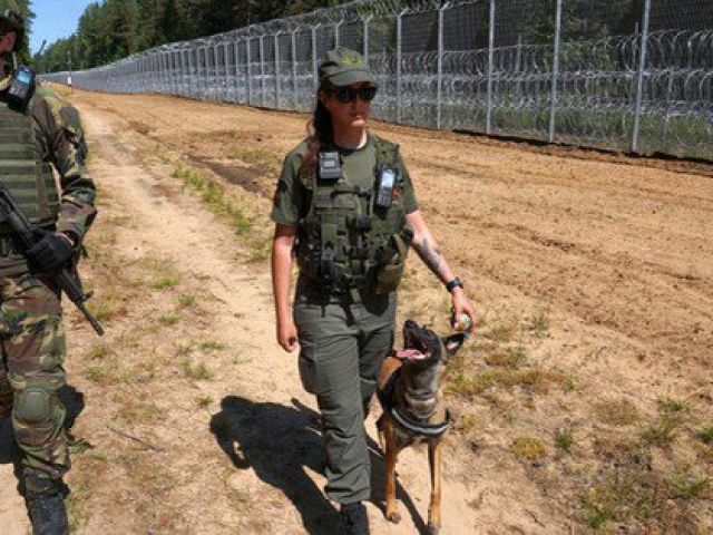 Thế giới - Họp sát sườn Belarus, Nga, NATO biến Lithuania thành "pháo đài"