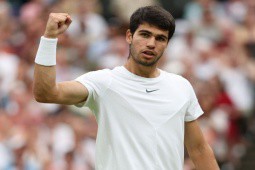 Video tennis Alcaraz - Jarry: Gần 4 tiếng khổ chiến, bản lĩnh hạt giống số 1 (Wimbledon)