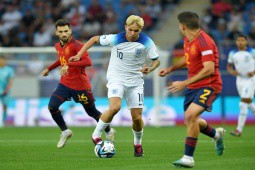 Video bóng đá U21 Anh - U21 Tây Ban Nha: Mở điểm may mắn, người hùng penalty (U21 châu Âu)