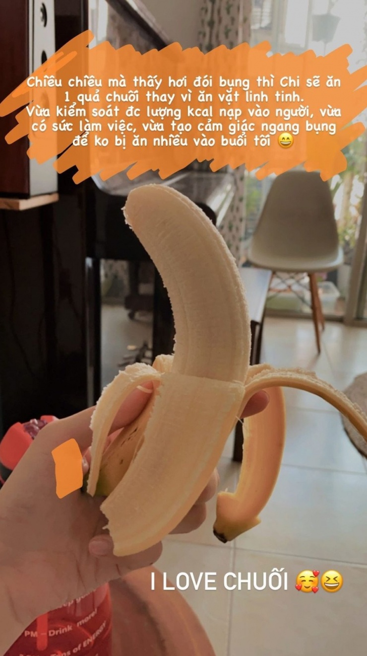 Trong ngày, nữ diễn viên duy trì thói quen uống nhiều nước, ăn trái cây thay cho các món ăn vặt kém lành mạnh