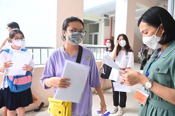 Kỳ thi vào lớp 10 công lập tại Hà Nội luôn căng thẳng hơn thi đại học.&nbsp;(Ảnh minh hoạ)