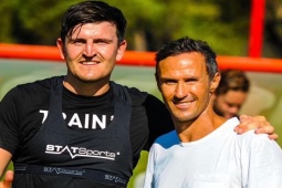 Bóng đá - Maguire "luyện công" 3 buổi/ngày với huyền thoại, quyết đòi lại suất đá chính