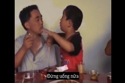 Clip hài hước - Những đứa con của năm khiến bố mẹ "câm nín"