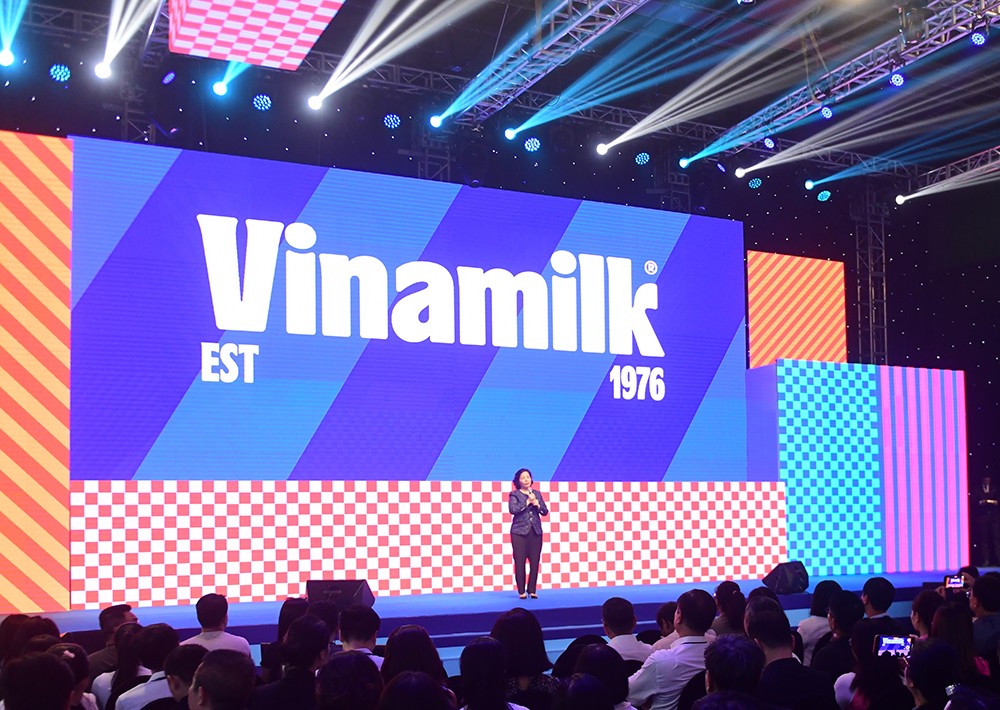 Nhận diện thương hiệu mới của Vinamilk “phủ xanh” mạng xã hội - 3