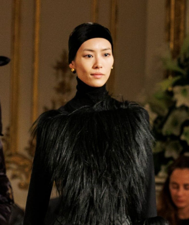 Những xu hướng sang chảnh từ sàn diễn Haute Couture Thu Đông 2023 - 1
