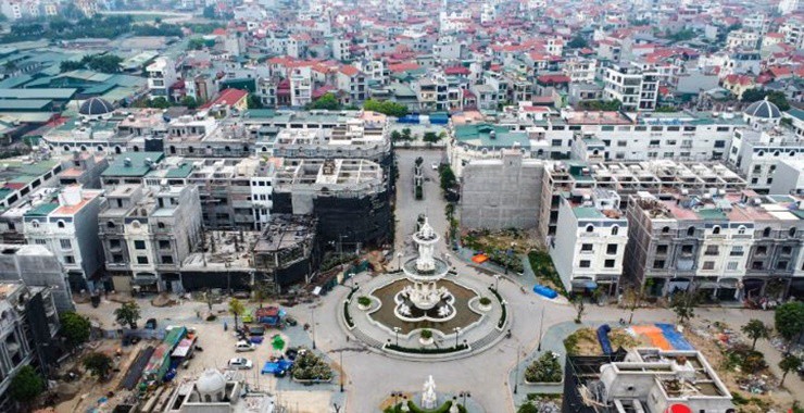 Trong đó, làng Ninh Hiệp (xã Ninh Hiệp, huyện Gia Lâm, Hà Nội) xưa là làng Nành, tổng Nành thuộc xứ Đông Ngàn, Kinh Bắc có kinh tế phát triển nhanh nhờ nghề buôn bán vải may mặc. Đây là làng được mệnh danh giàu bậc nhất miền Bắc.&nbsp;
