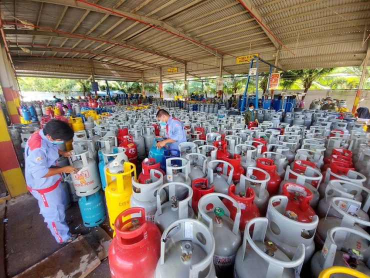 Giá gas ở Quảng Ninh cao bất thường. Ảnh minh hoạ