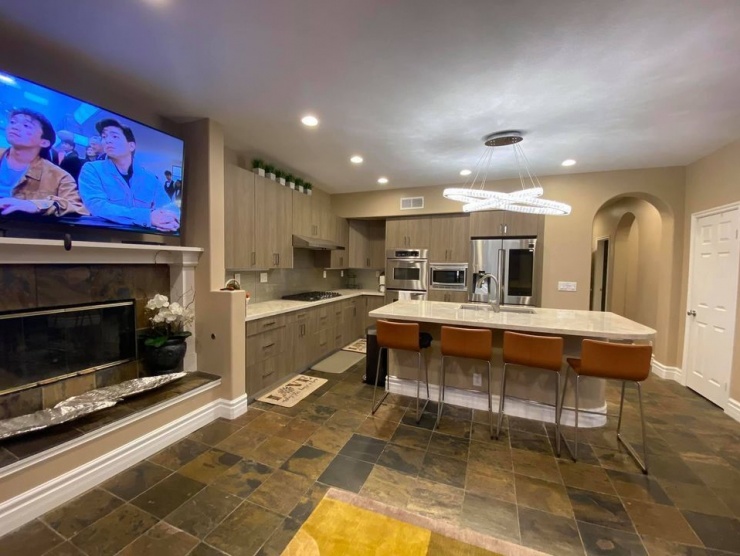 Sau ly hôn, vợ cũ quyền lực của Đàm Vĩnh Hưng sống trong biệt thự sang chảnh không kém ông hoàng nhạc Việt - 17