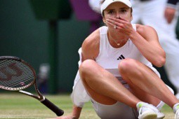 ”Gái 1 con” hạng 1.344 thế giới và hành trình kỳ diệu vào bán kết Wimbledon