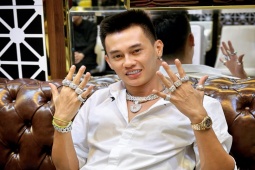 Pháp luật - Từ 'vua bóng chuyền phủi' thành trùm buôn siêu xe