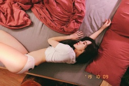 Làm đẹp - 2 "nữ tiếp viên quán bia" trên phim VTV: Mặt đẹp thuộc top 100 thế giới, thân hình gợi cảm