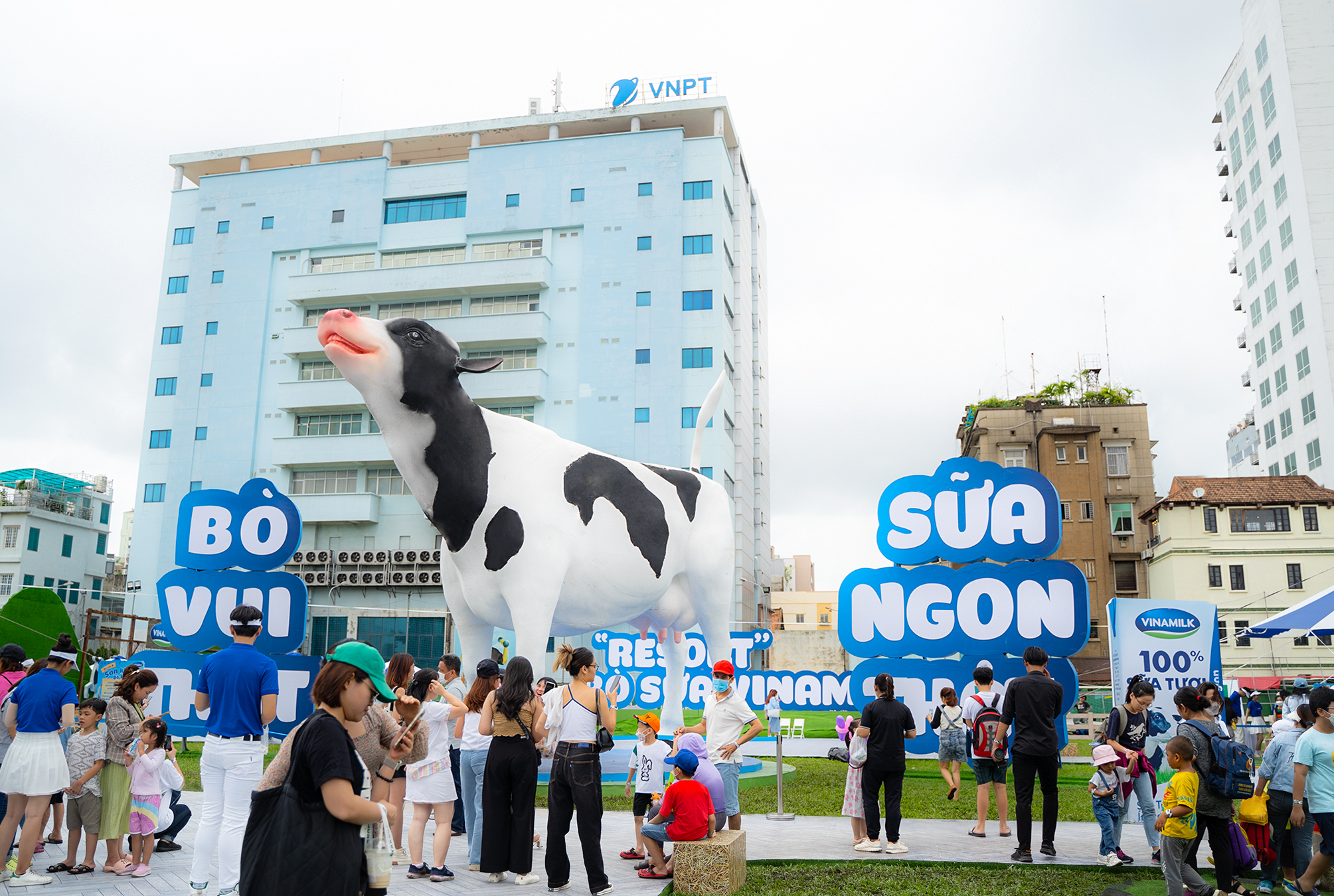 Toàn cảnh ngày hội “Bò vui thật, sữa ngon thật”