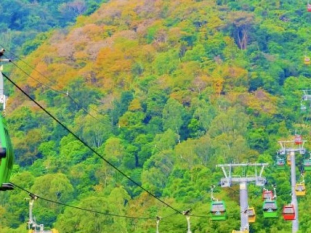 Du lịch - Ngắm nhìn thiên nhiên hùng vĩ trên cung đường leo núi Thiên Cấm