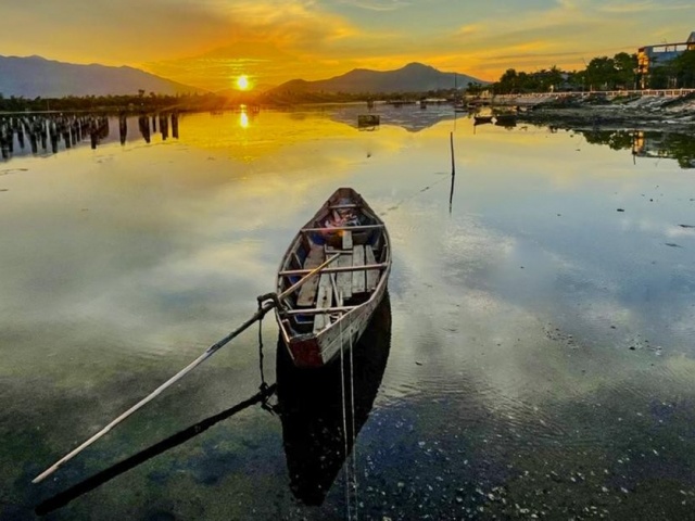 Du lịch - ‘Tuyệt tình cốc’ trên đầm Lập An dưới chân núi Bạch Mã