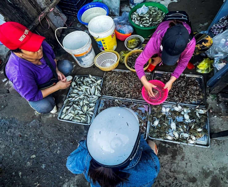 ‘Tuyệt tình cốc’ trên đầm Lập An dưới chân núi Bạch Mã - 8