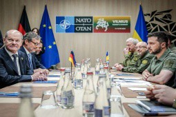 Thượng đỉnh NATO: Bộ trưởng Quốc phòng Anh nói về cách xử sự của ông Zelensky