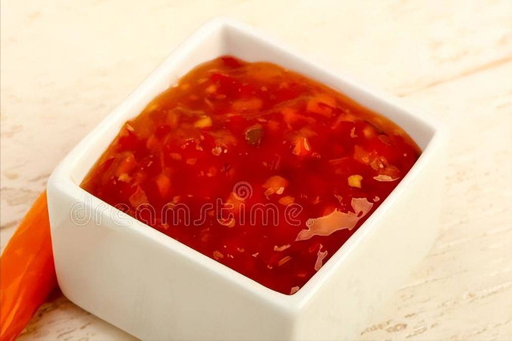 Công thức làm sốt chua ngọt vạn năng, nấu với món nào cũng hợp - 1