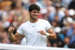 Thể thao - Djokovic bị cha Alcaraz theo dõi, SAO 20 tuổi tuyên bố "xem cho vui thôi"