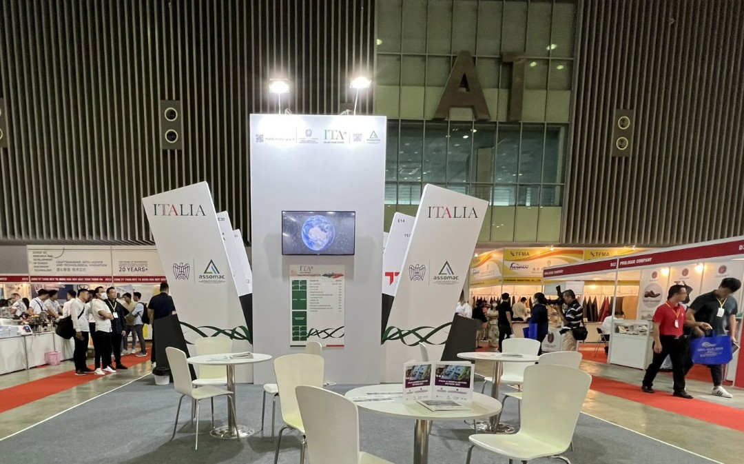 Cụm gian hàng doanh nghiệp Ý tại Shoes &amp; Leather 2023