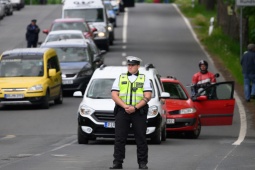 Thế giới - Xe ô tô biển số Nga bị tịch thu khi tới Đức: Moscow phản ứng