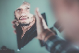 Đàn ông - Lời khuyên dành cho những chàng trai thích nặn mụn