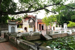 Tin tức trong ngày - Cảnh đẹp ở ngôi đình có bảo vật “Phù điêu Quốc tổ Lạc Long Quân”