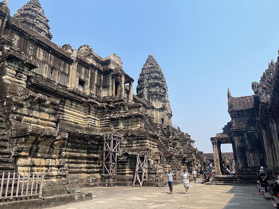 Bí mật ẩn giấu bên trong Angkor Wat bị lãng quên - 1