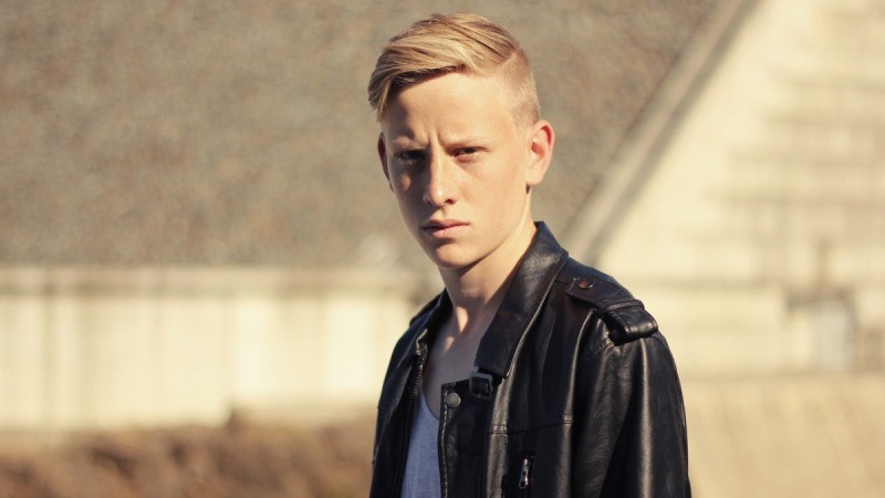 Sành điệu với những kiểu tóc mùa hè bóng mượt cho nam giới - 3