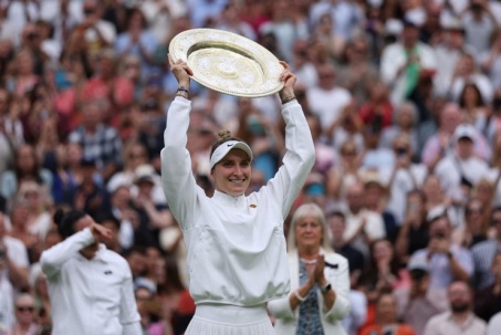 Vondrousova vô địch Wimbledon, lập kỷ lục chưa từng có trong lịch sử
