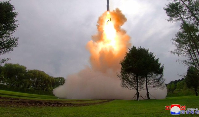 Mỹ, Nhật, Hàn tổ chức tập trận bắn tên lửa trên biển - 1