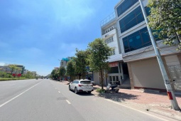 Kinh doanh - Nóng tuần qua: “Bạc mặt” trả lãi ngân hàng vì chôn vốn cả chục tỷ đồng vào BĐS, nhà đầu tư vẫn quyết ôm hàng