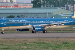 Tin tức trong ngày - Máy bay Vietnam Airlines hạ cánh khẩn cấp tại Dubai