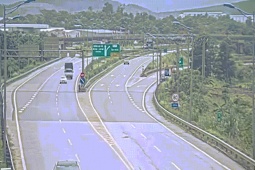 Tin tức trong ngày - Truy tìm tài xế ô tô tải tông chết người phụ nữ đi bộ trên cao tốc Nội Bài – Lào Cai