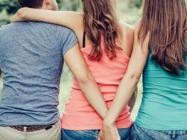 Sức khỏe đời sống - Nghiên cứu bất ngờ: Người hài lòng với sex có tỷ lệ ngoại tình cao nhất