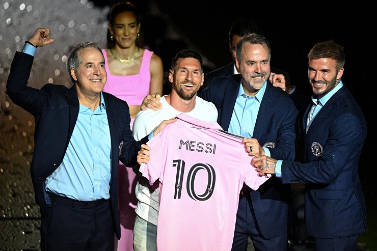 Messi chính thức ra mắt Inter Miami