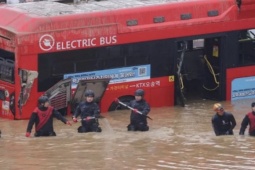 Thế giới - HQ: Lý do tài xế xe buýt đổi lộ trình, khiến nhiều người gặp thảm họa trong hầm đường bộ