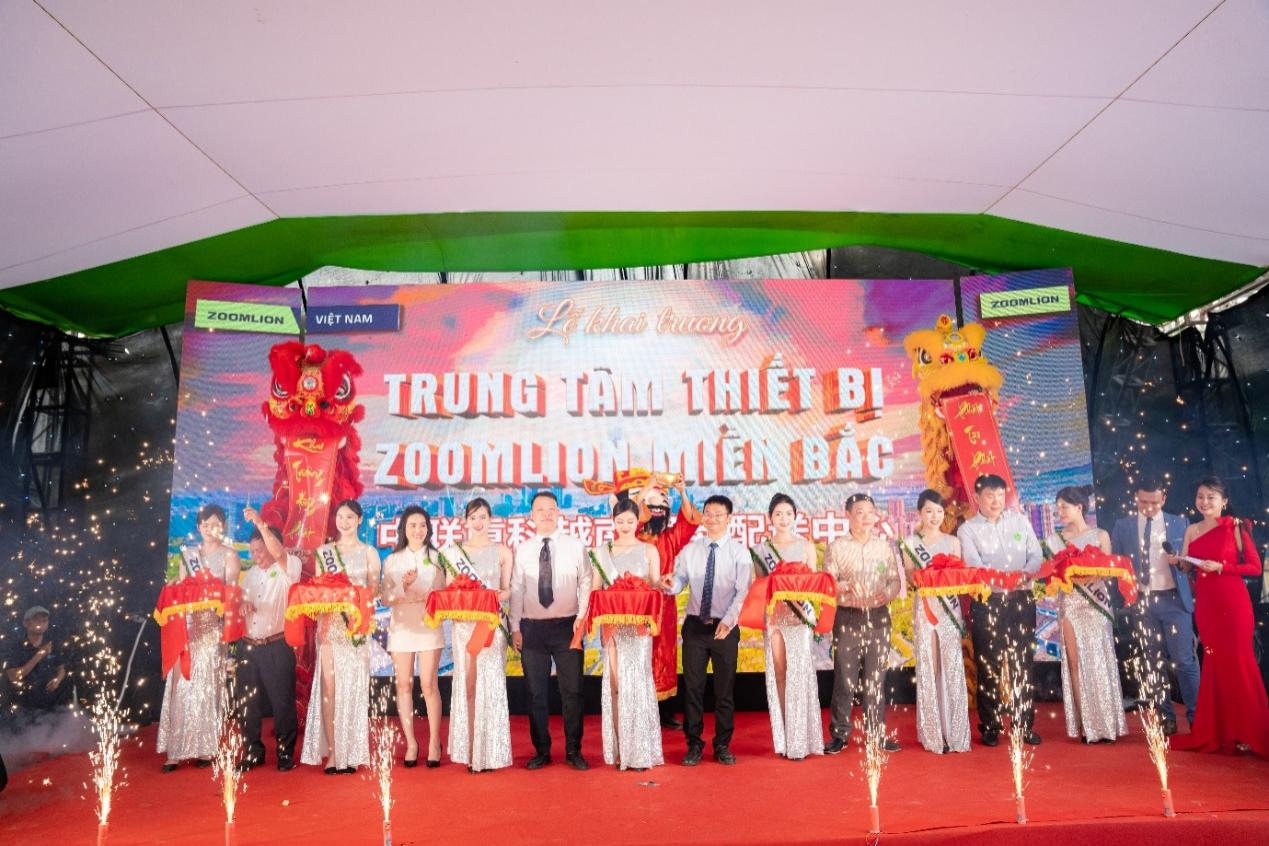 Sự kiện khai trương Trung tâm phân phối dịch vụ Hà Nội của Công ty TNHH Zoomlion Việt Nam.