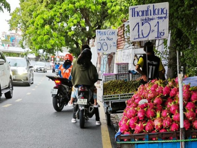Thị trường - Tiêu dùng - Rau quả chưa thoát cảnh được mùa rớt giá