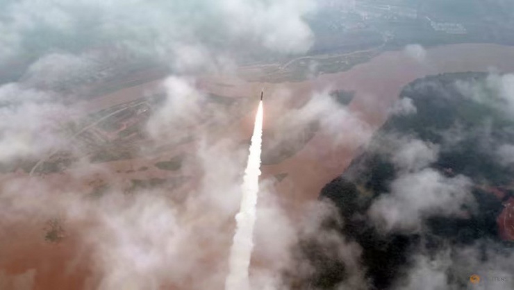 Bức ảnh vụ phóng tên lửa đạn đạo liên lục địa Hwasong-18 được hãng thông tấn trung ương Triều Tiên công bố vào ngày 13-7. Ảnh: KCNA