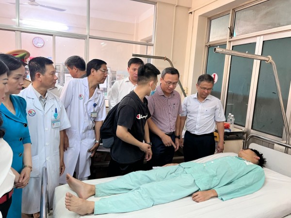Vụ lật xe 4 người chết ở Khánh Hòa: Tài xế âm tính ma túy, không nồng độ cồn - 1