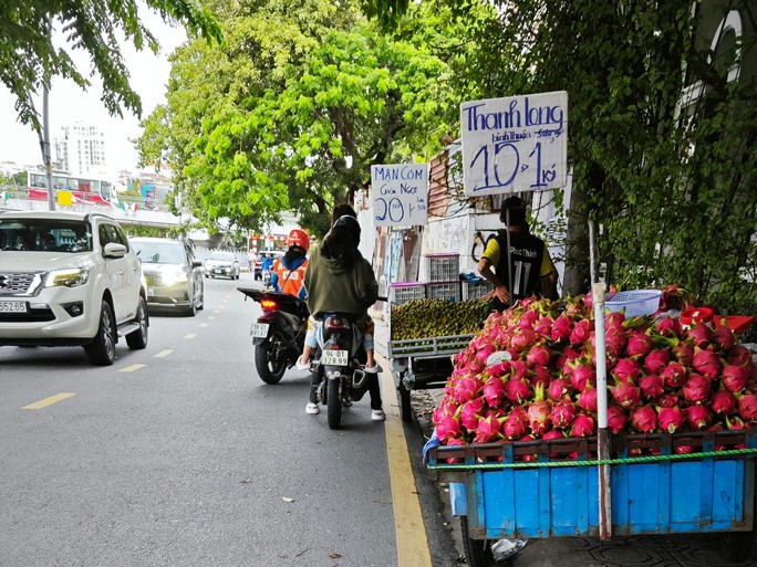 Thanh long ít được người tiêu dùng trong nước ưa chuộng