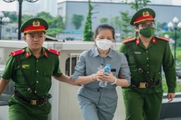 Tin tức trong ngày - Tự bào chữa, cựu Cục trưởng Lãnh sự "xin nhân dân tha thứ"